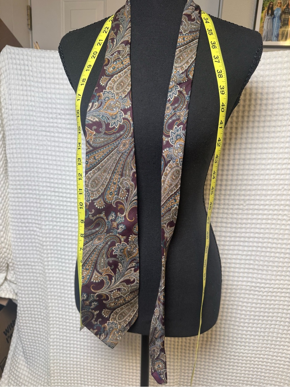 Vintage Stafford 100% Silk Paisley Tie. Plum Wine Copper Acadamia Corporate